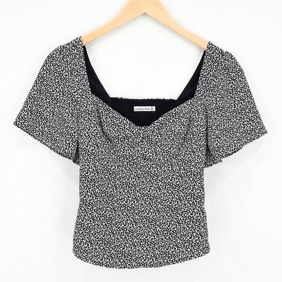 Abercrombie & Fitch Flutter Sleeve Semi Cropped Babydoll Blouse Black Print XS - Picture 1 of 6